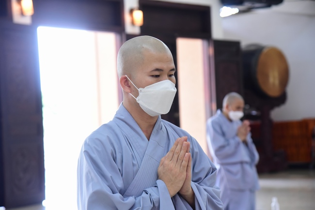 Lễ truyền giới Sa di Phương Trượng